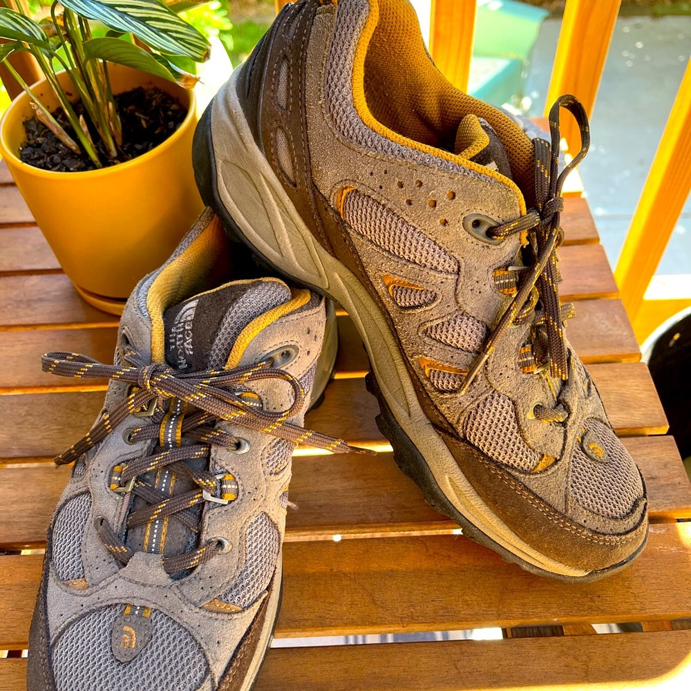 North Face hiking boots, Men’s size 9